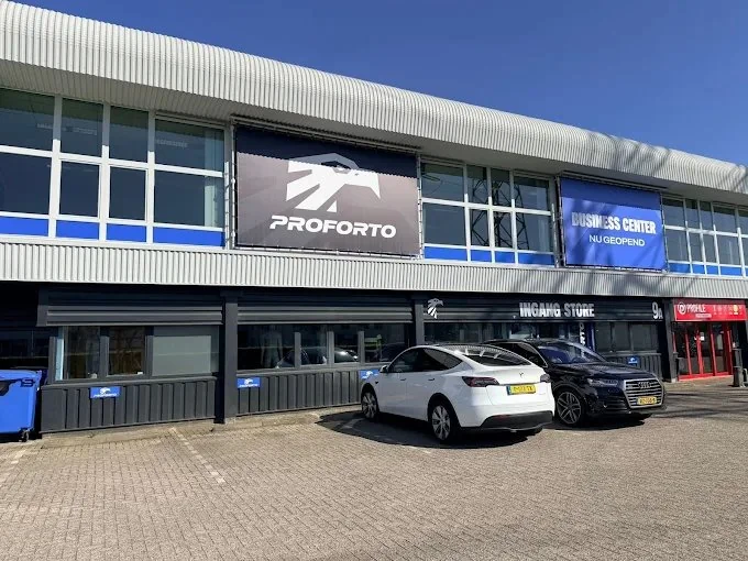 Het Proforto Business Center, werkkledingwinkel aan de Energieweg 9a in Nijmegen